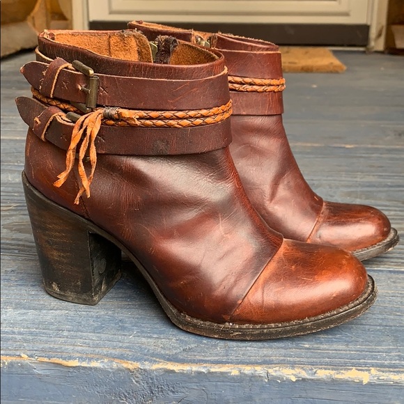 Freebird by Steven Shoes - Freebird By Steven Lion booties